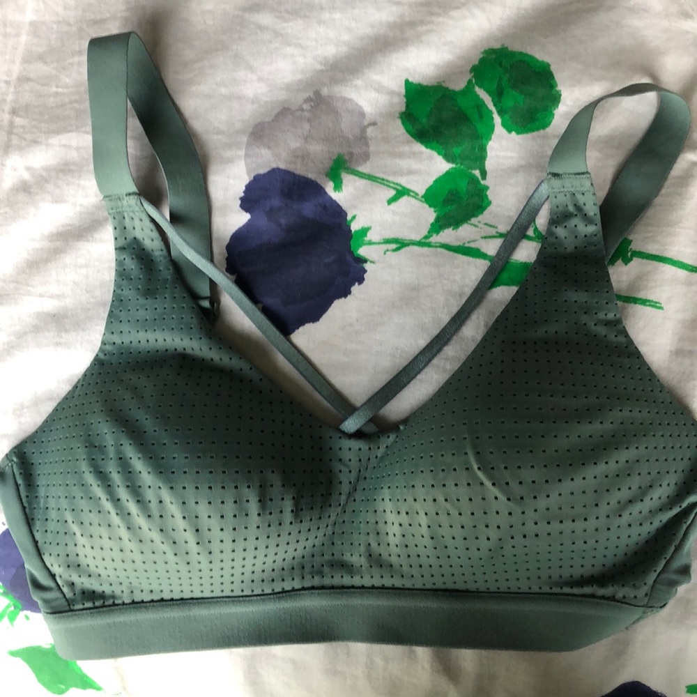 Lightweight Sports Bra